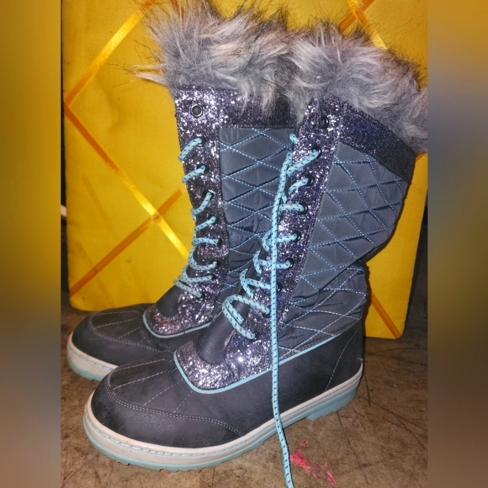 Size 8 Justice Snow Boots